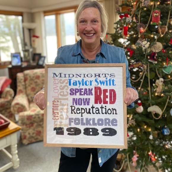 Taylor Swift Cross Stitch Pattern Kit - Picture 3 of 3